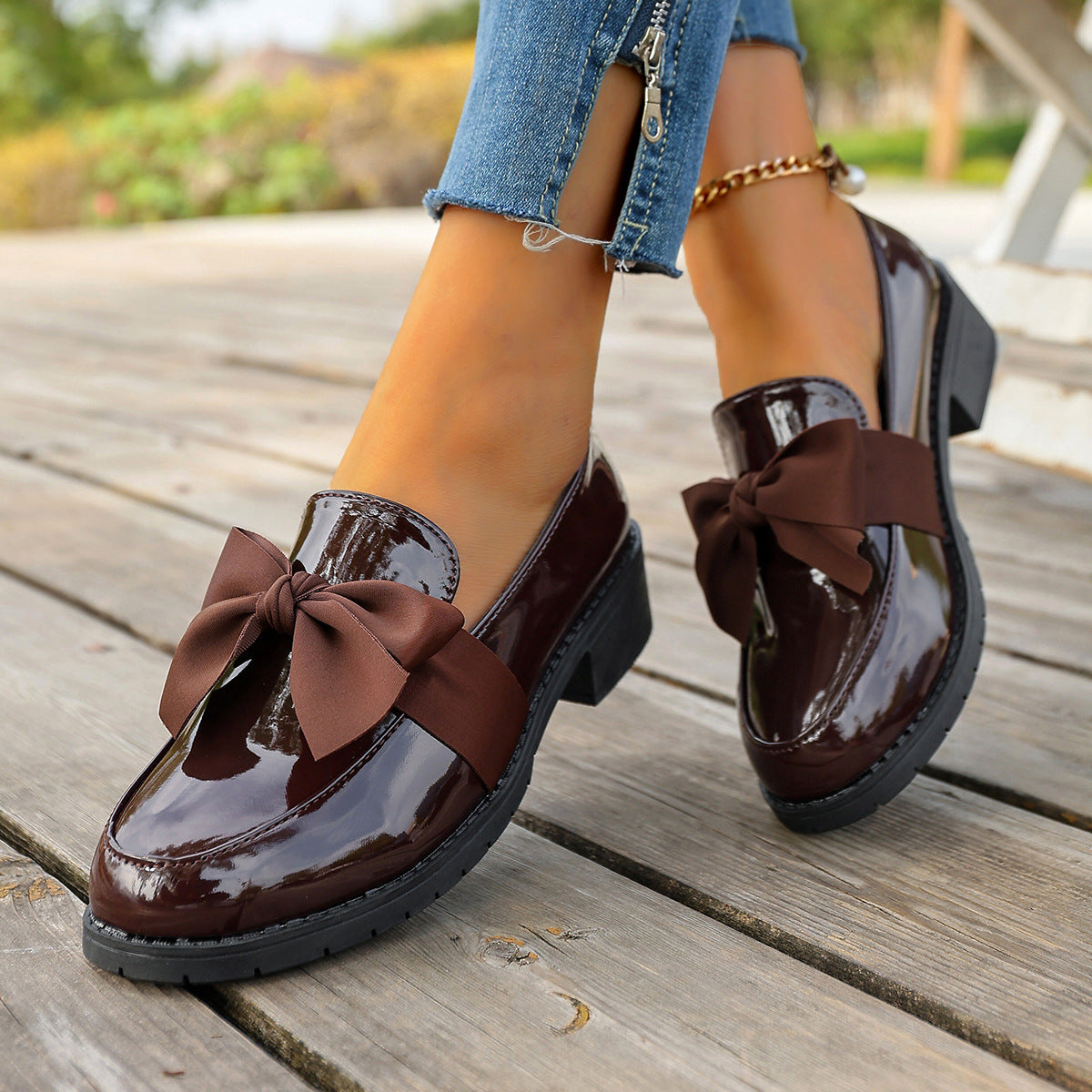 Women’s Plus Size Bow Knot Slip-On Loafers